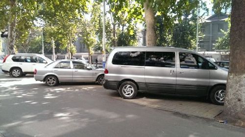 違章停車被拖壞，就該自認(rèn)倒霉？告訴車主如何獲得賠償