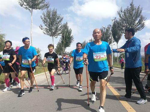 2019年全國(guó)老年人持杖健走交流活動(dòng)開幕！周口市10名愛好者參賽